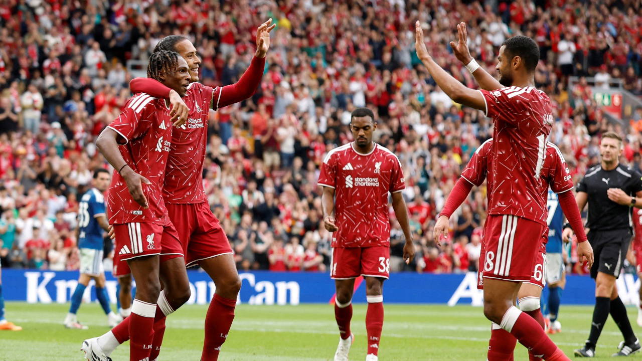 Newcastle United - Liverpool maçı ne zaman, saat kaçta, hangi kanalda? Şifresiz mi?