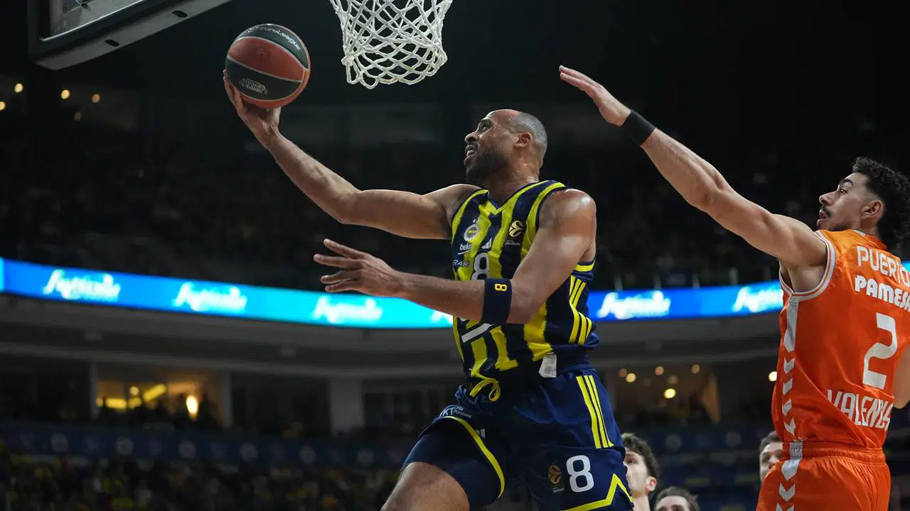 Fenerbahçe Beko, sahasında hata yapmadı!