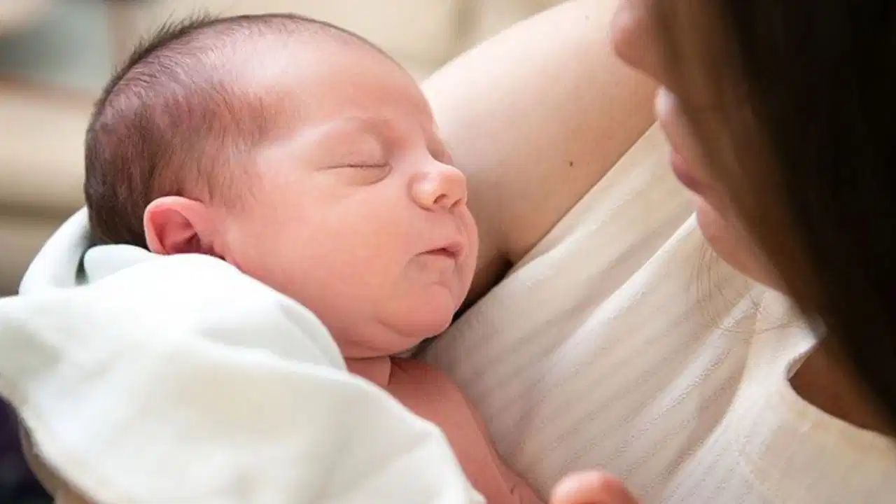 Bilim insanları açıkladı: Ninnilerin bebek üzerindeki etkisi