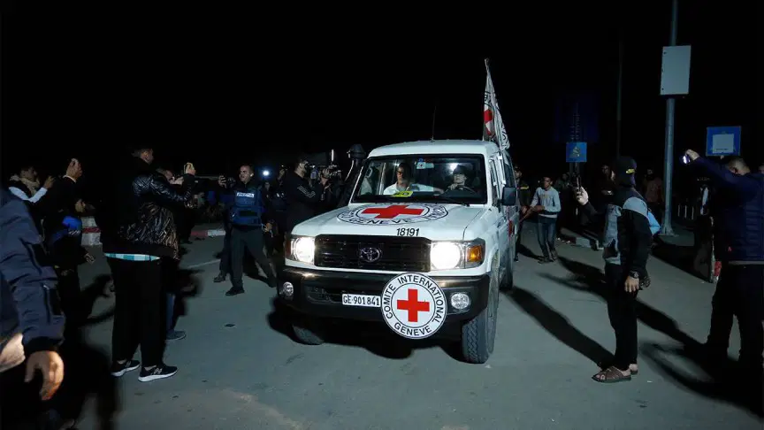 İsrail, Gazze'deki İsrailli esirlerden birinin daha cesedini teslim aldı