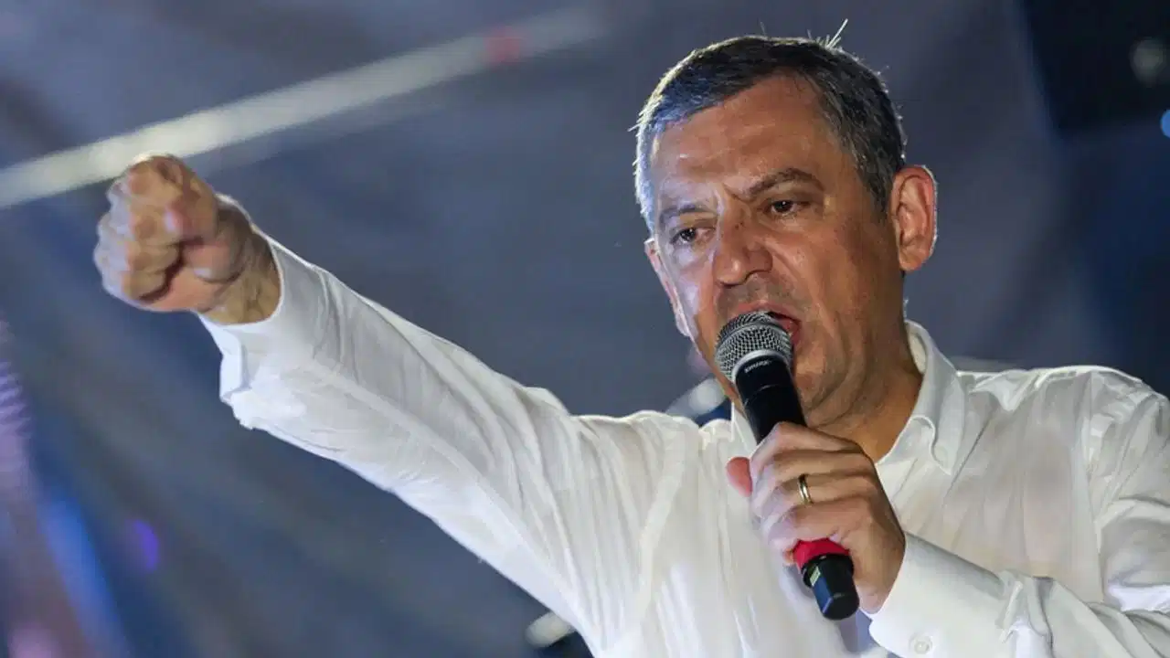 Özgür Özel’e jet soruşturmaya CHP’li isimlerden sert tepki