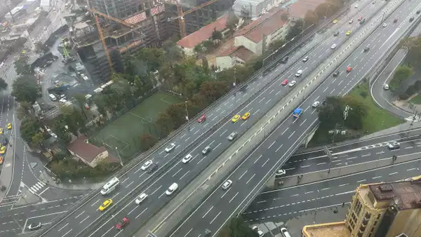 İstanbul'da trafik yoğunluğu yüzde 72'ye ulaştı