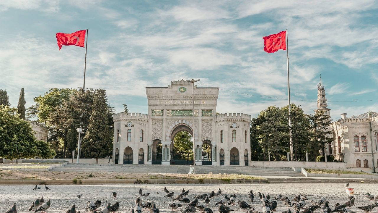 Uzaktan öğrenim ve ikinci öğretim nedir? İkinci öğretim ve örgün eğitim arasındaki farklar nelerdir? 