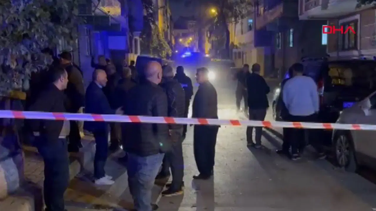 Bağcılar'da patlama: 3 kişi yaralandı