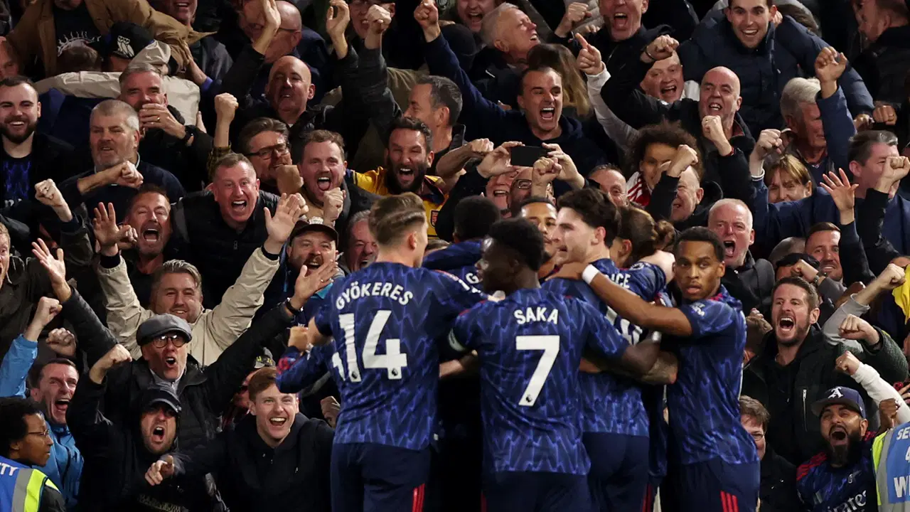 Arsenal tek golle liderliğini sürdürdü! 