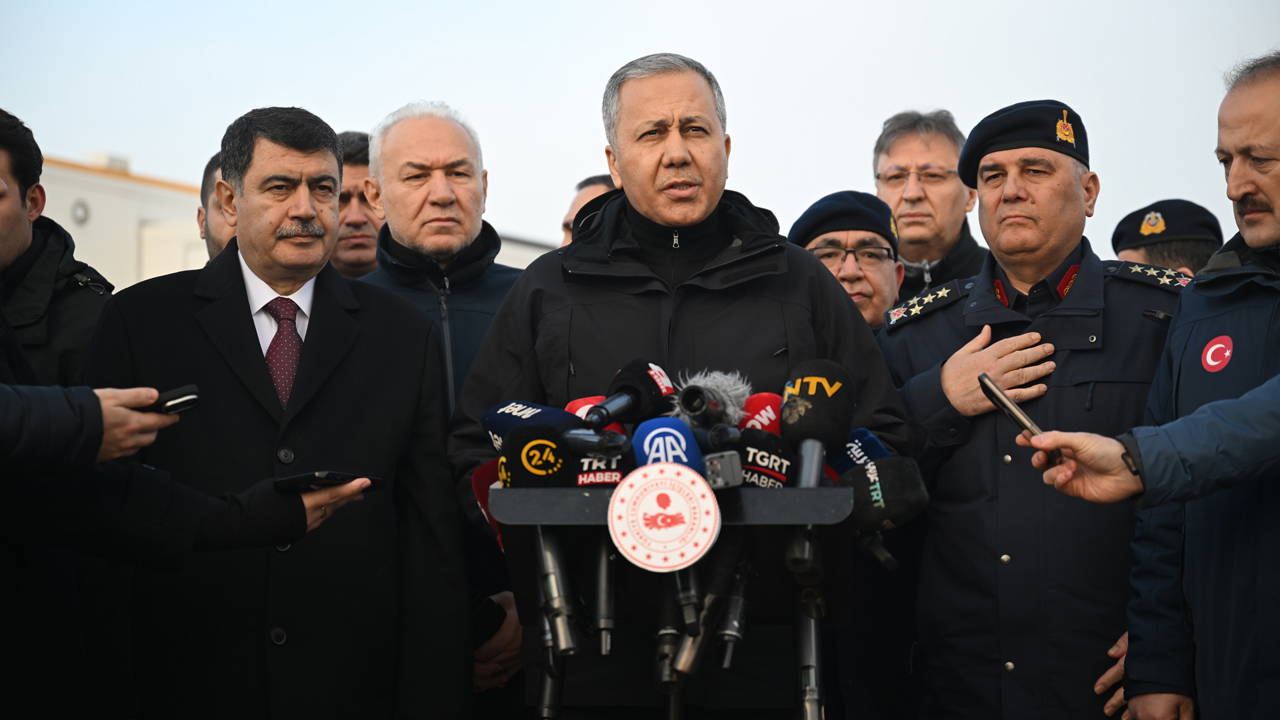 Libya Genelkurmay Başkanı'nın içinde bulunduğu özel jet Ankara'da düştü... Bakan Yerlikaya'dan son dakika açıklaması: Uçağın karakutusu bulundu!