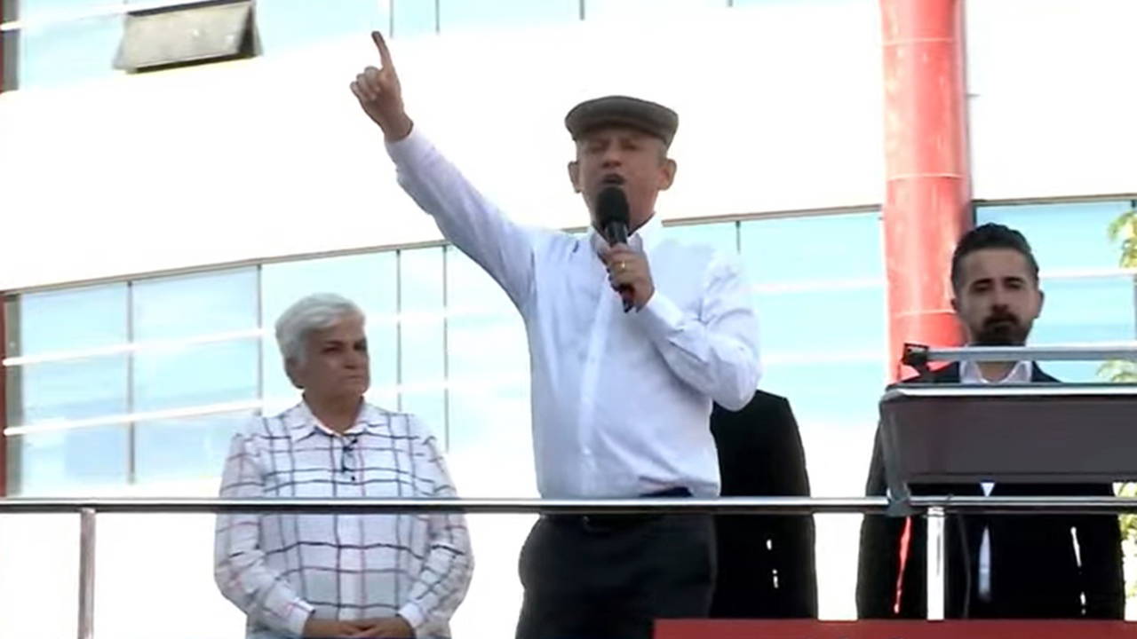 Özgür Özel'den Adıyaman'da 'Erdoğan' ve 'süreç' uyarısı: 'Geri adım atarsam ülkeyi 100 yıl geriye götürecek'  