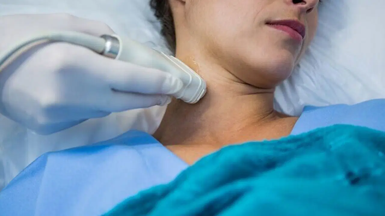 Tiroid nodülleri ve karaciğer tümörlerinde bir seçenek daha var: Ameliyatsız tedavi mümkün mü?