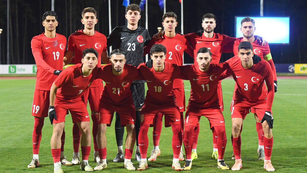 8 kişi kalan Ümit Milliler Hırvatistan'a direnemedi!