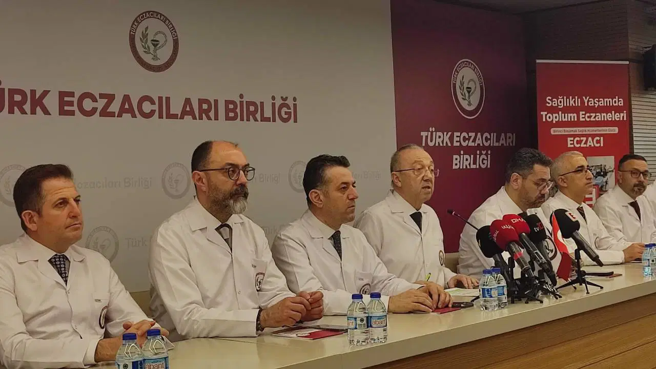 Türk Eczacılar Birliği Başkanı İrfan Demirci: ‘Sağlıkta söz sahibi olmak istiyorsak ulusal ilaç sanayisini geliştirmeliyiz’
