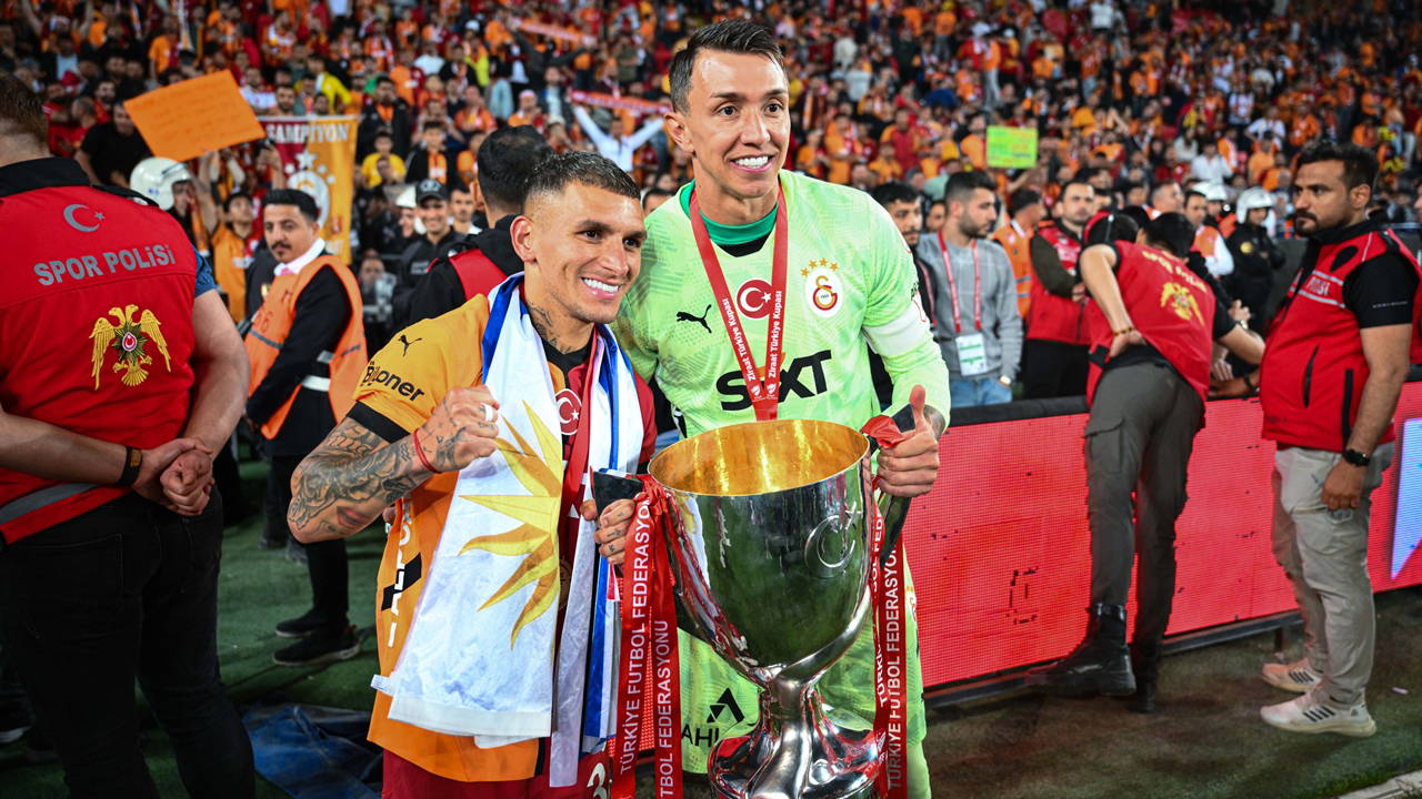 Mauro Icardi'den Fernando Muslera'ya mesaj: 'Bir yıl daha'
