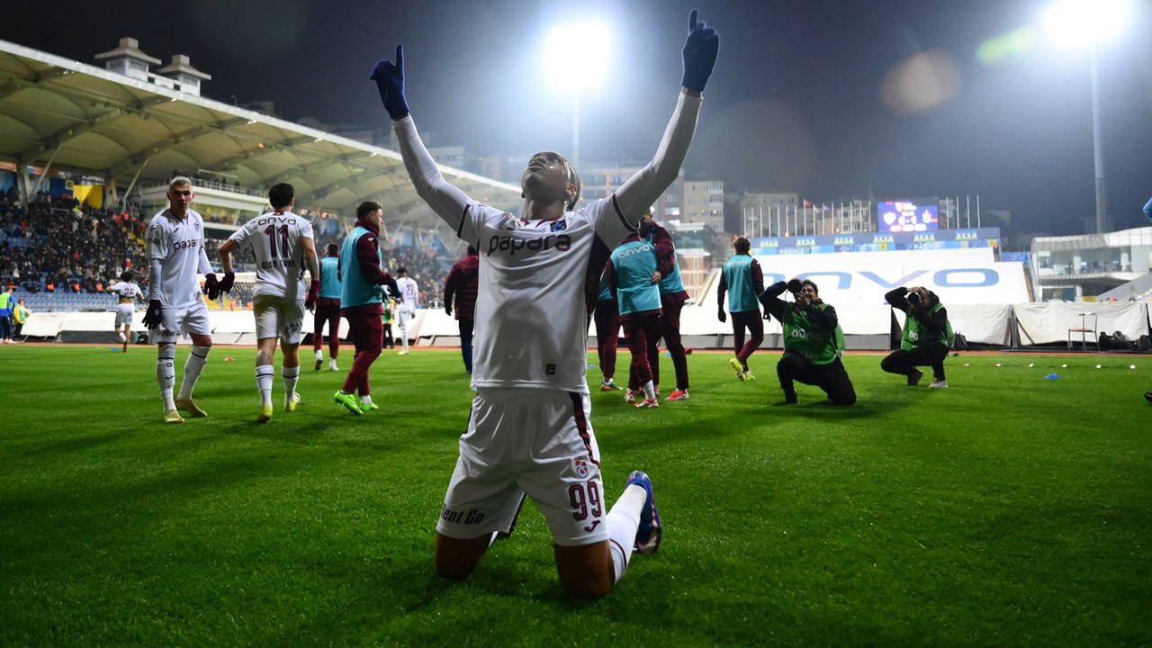Trabzonspor, Eyüpspor'u 1-0 Mağlup Ederek Zirve Takibini Sürdürdü