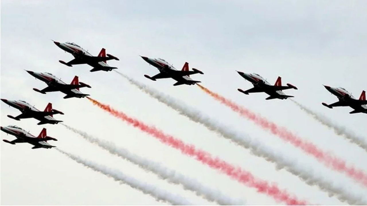19 Mayıs SoloTürk ve Türk Yıldızları gösteri uçuşu ne zaman, saat kaçta?