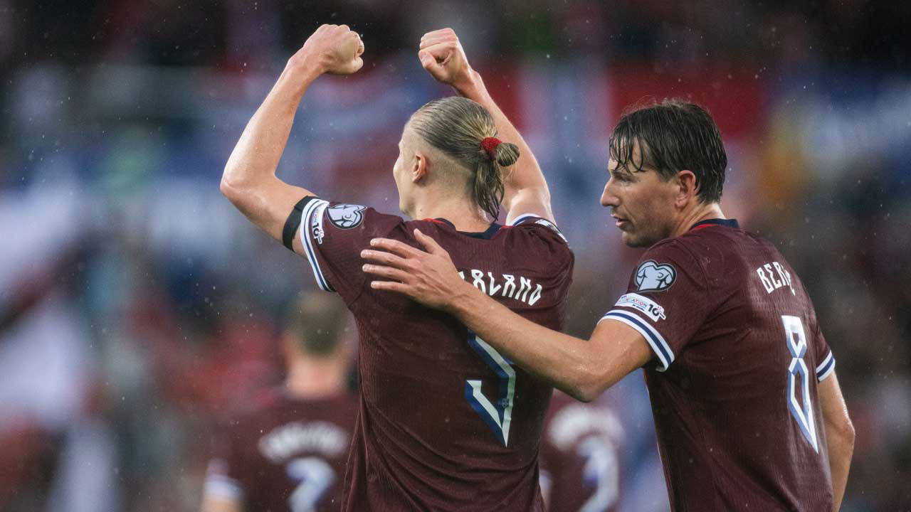 Haaland attı, Norveç 4'te 4 yaptı!
