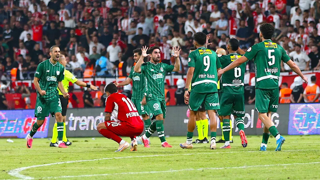 Ihenacho, Bursaspor'u zirvede tuttu