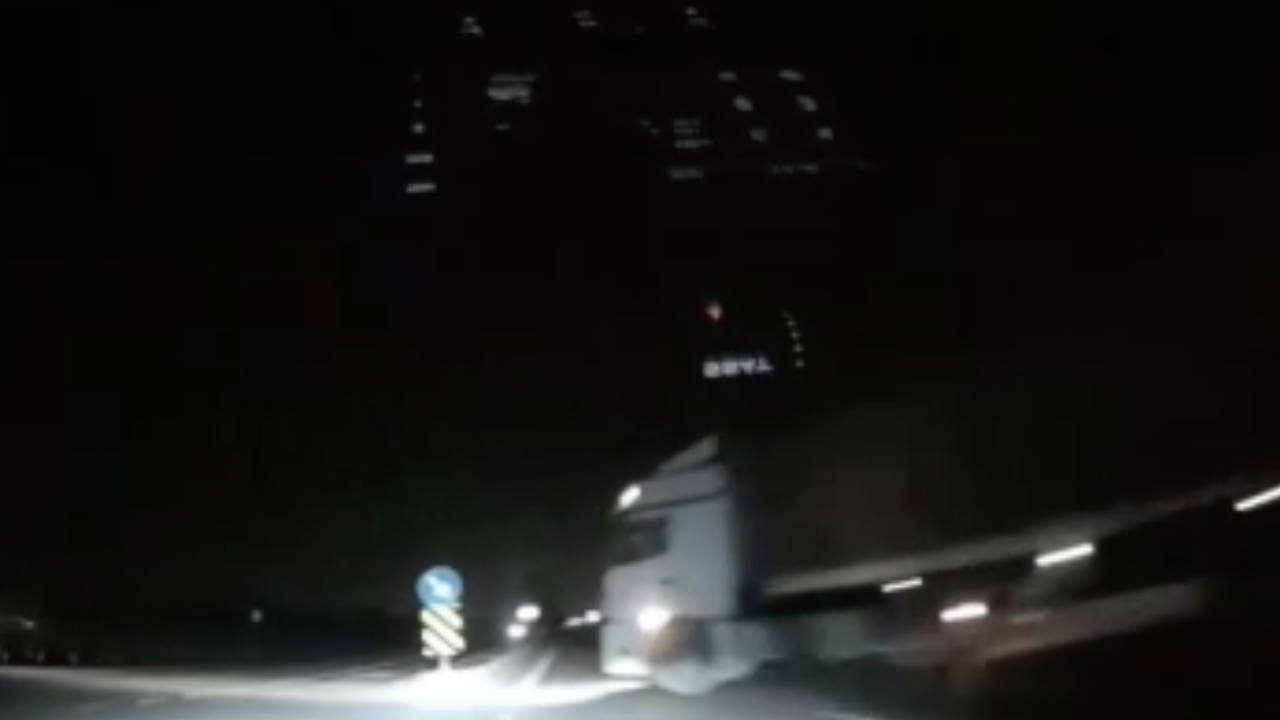 AKP'li vekil trafik kazası geçirdi