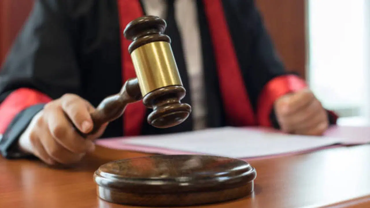 Hakim duruşmaya 'Cuma namazı' arası verdi: Barodan açıklama!