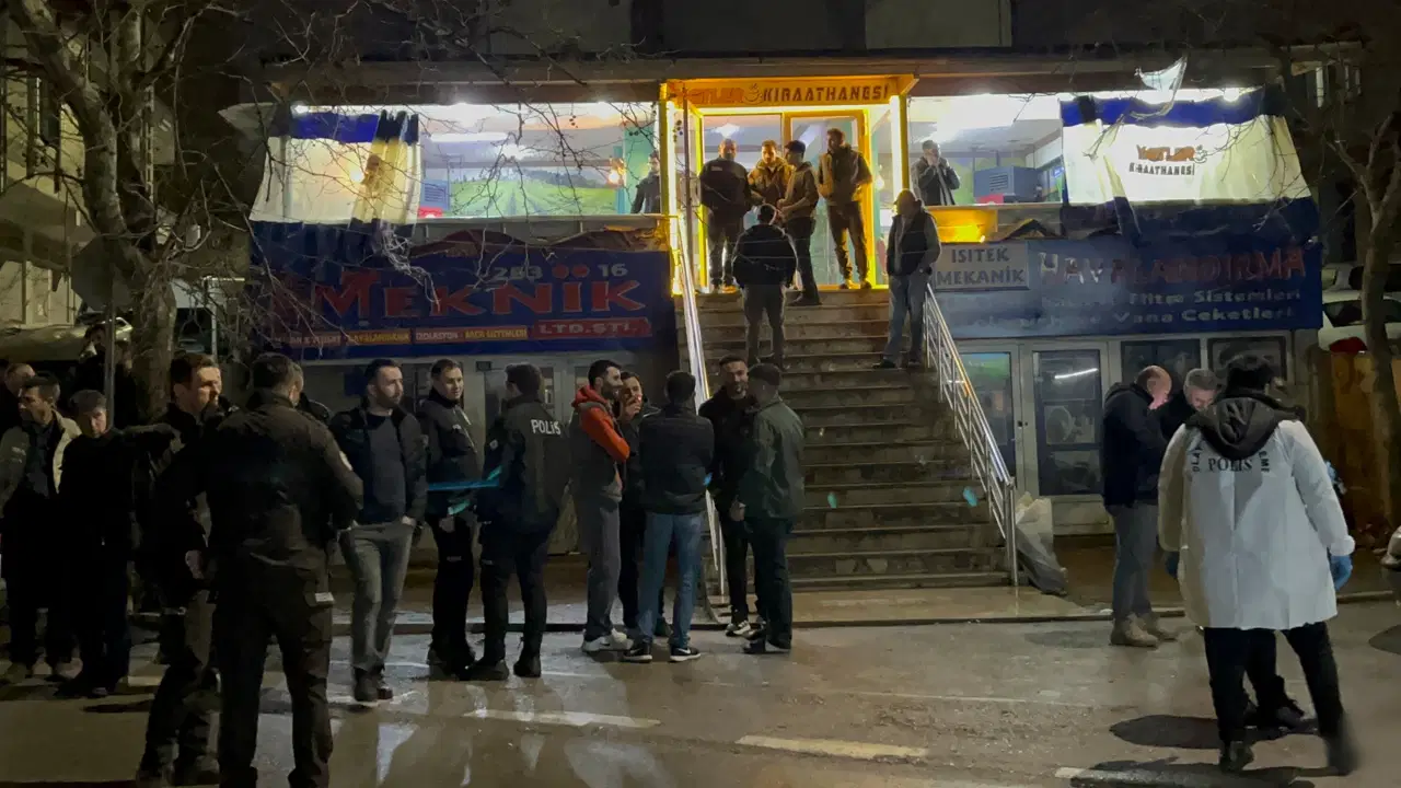 Bursa'da dehşet! Kahvehane çıkışı silahlı saldırıya uğradılar: 2 yaralı