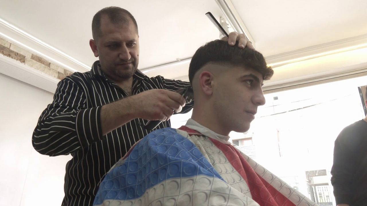 İzmir’de 'askıda tıraş' uygulaması başladı