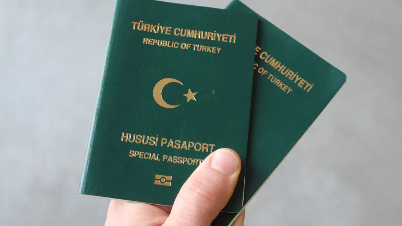 Bir meslek grubuna yeşil pasaport talebi Meclis gündeminde