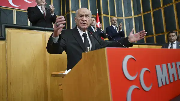 Grup toplantısında konuştu: Bahçeli yine 'yüzüğü' ile mesaj verdi