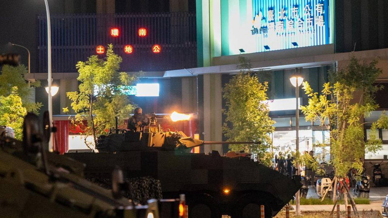 Tayvan'da savaş senaryosu: Tatbikatlar, başkent sokaklarında