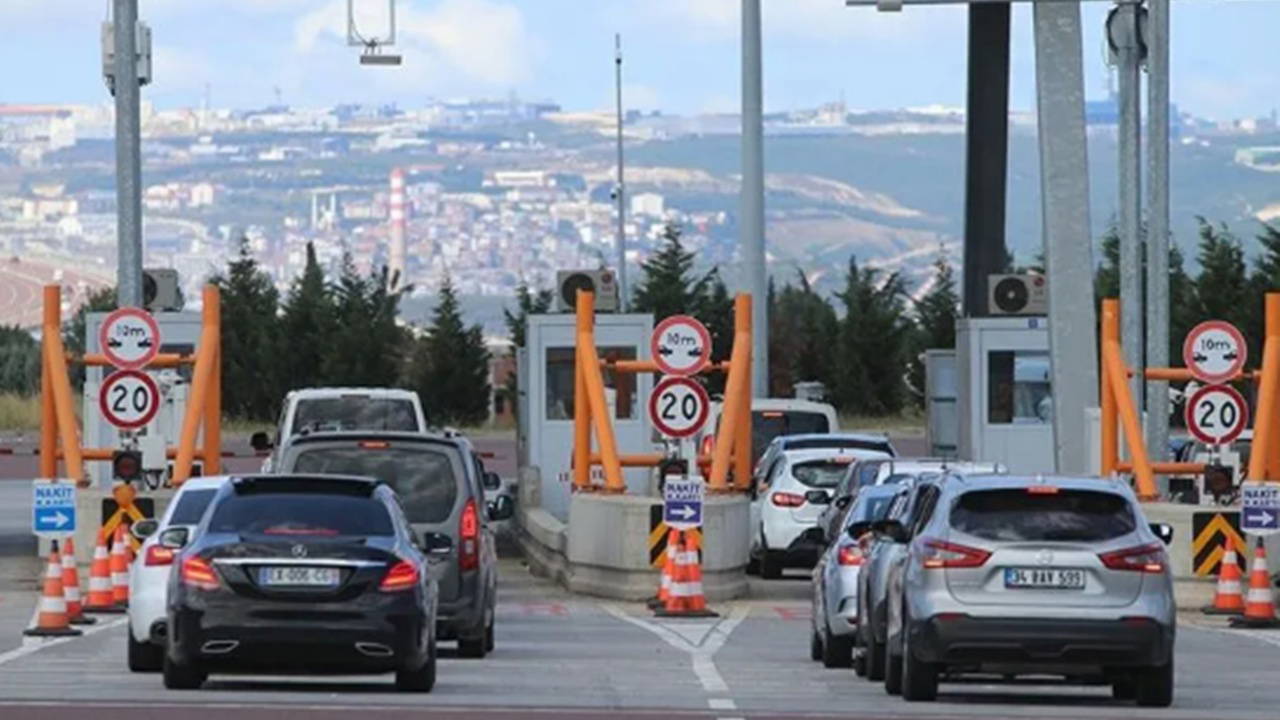 Asgari ücrete zam beklerken... Otoyol ve köprü ücretlerine zam geldi: İşte yeni geçiş ücretleri