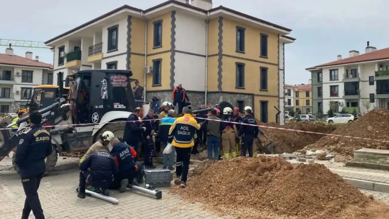 Manisa'da göçük altında kalan işçi hayatını kaybetti