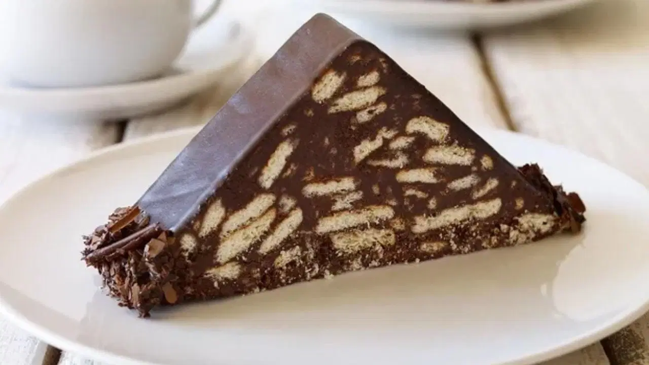 Tatlı krizlerine hızlı çözüm: 15 dakikada mozaik pasta