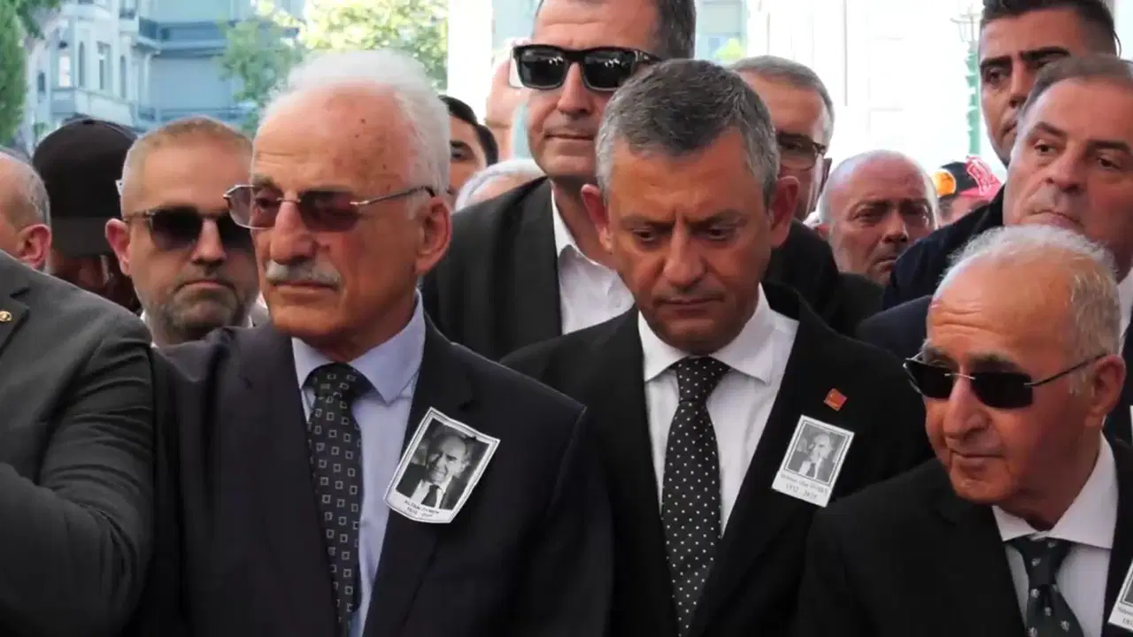 Eski CHP Genel Başkanı Altan Öymen son yolculuğuna uğurlanıyor