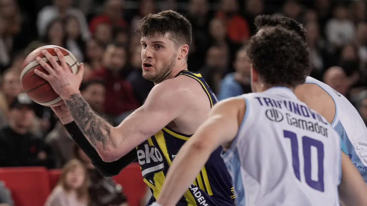 Fenerbahçe Beko deplasmanda hata yapmadı!