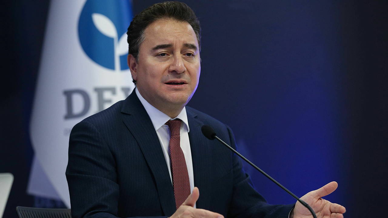 Ali Babacan'dan iktidara 'ara zam' çağrısı