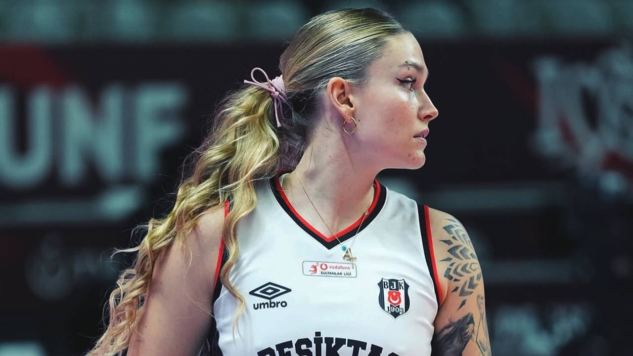 Beşiktaş Kadın Voleybol Takımı, Julia Szczurowska'ya veda etti
