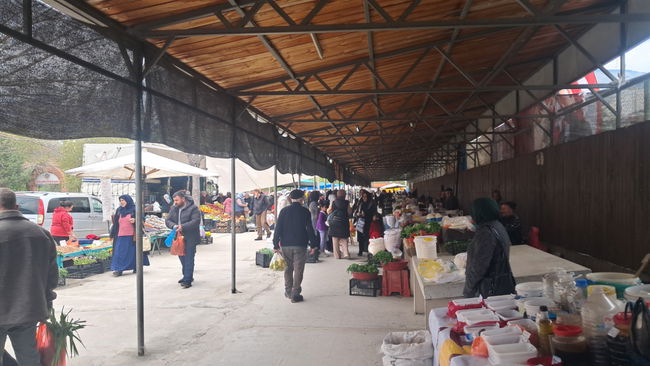 Pazarda yurttaş hayat pahalılığına isyan etti