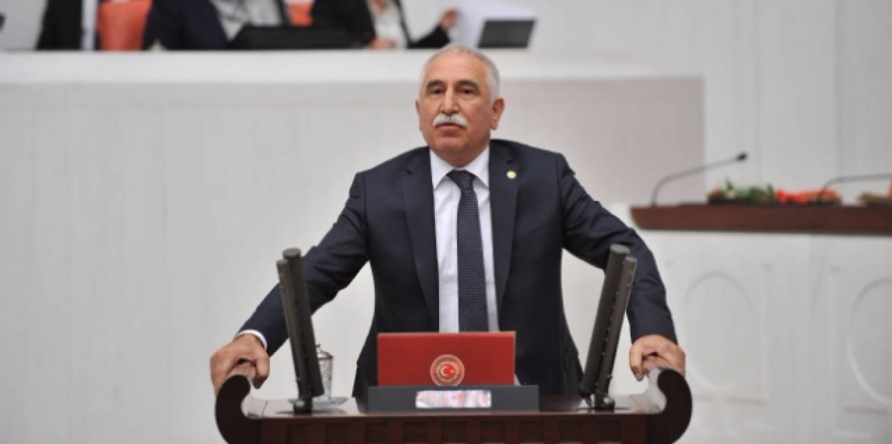 Faiz indiriminin karşılık bulmadığını söyleyen CHP'li Kadim Durmaz: Vatandaşın cebine, esnafın kasasına yansımıyor