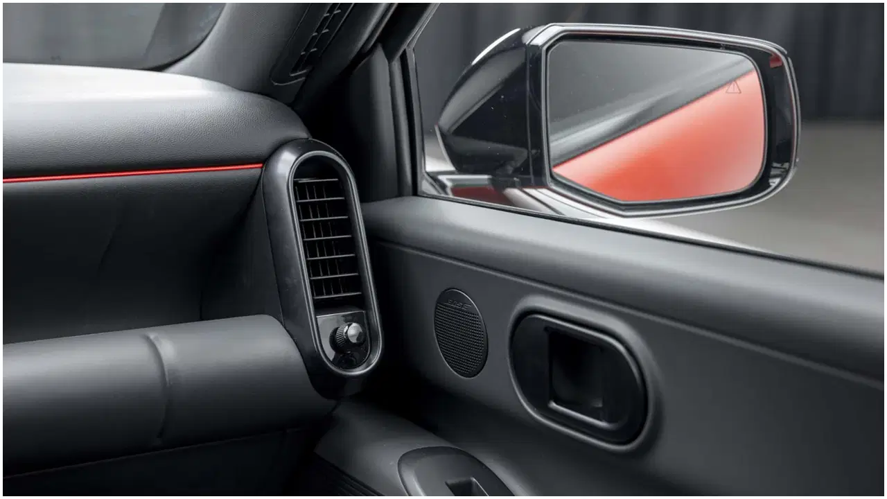 İzmit'ten dünyaya yeni elektrikli yıldız: Türkiye'de üretilecek Hyundai Ioniq 3 sahneye çıktı! 