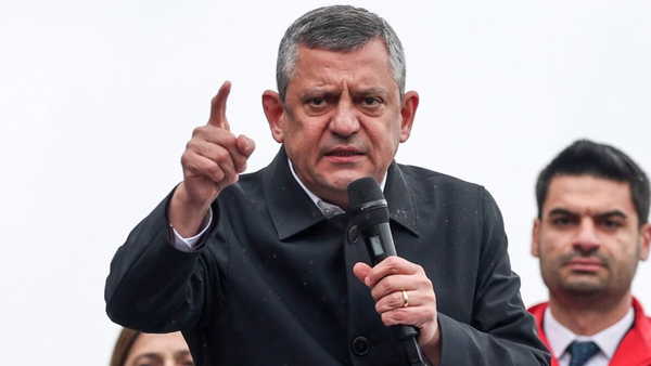 CHP'den Nevşehir mitingi: İmamoğlu'nun mektubu okundu, Özgür Özel iktidara ara seçim çağrısı yaptı