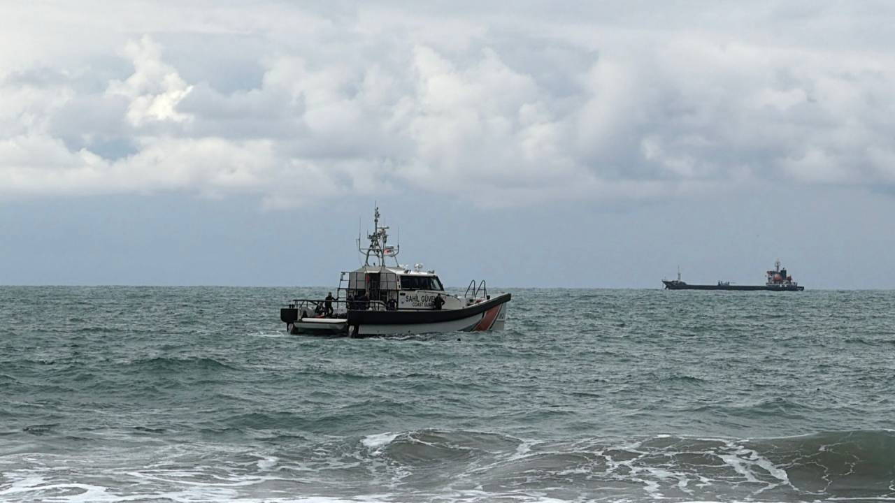 Bartın'da lastik bot alabora oldu: 2 kişi kurtarıldı!