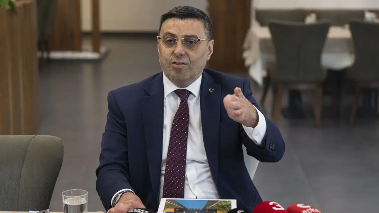 İktidarı eleştiren AKP milletvekili Serkan Bayram'ın 'geri vitesi' de kurtarmadı: Erdoğan'dan 'helallik' istedi, 'üzgünüm' dedi