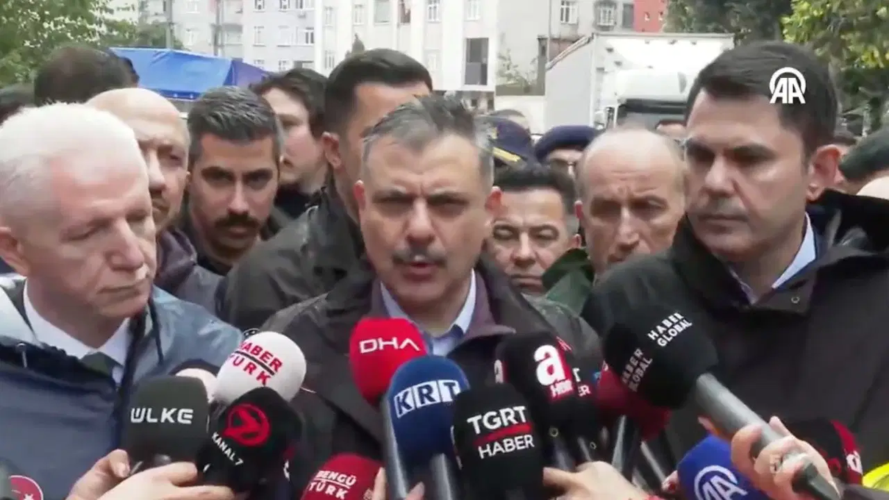 Son Dakika... İstanbul'daki sel felaketinde 4 kişi hâlâ kayıp: Bakan Çiftçi son durumu açıkladı