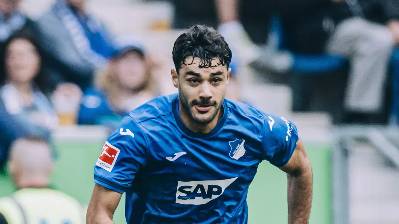 Ozan Kabak, 1.5 yıl sonra sahalara döndü! 