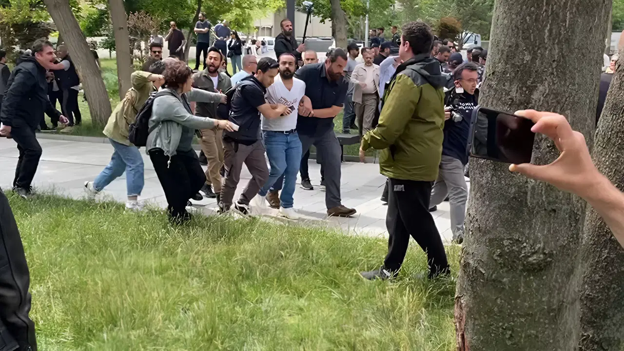 Son dakika... CHP'den gözaltındaki öğretmenler için çağrı: 'Derhal serbest bırakın!'