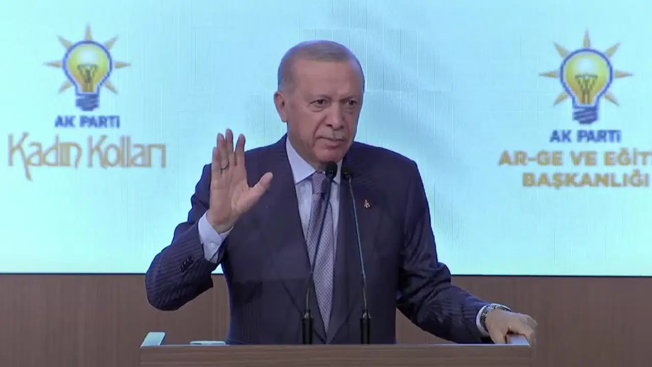 Erdoğan'dan Özgür Özel'e 'Leman' yanıtı: 'Girdiği yol çıkmaz sokaktır'
