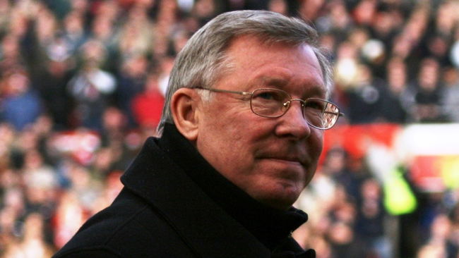 Manchester United efsanesi Alex Ferguson hastaneye kaldırıldı