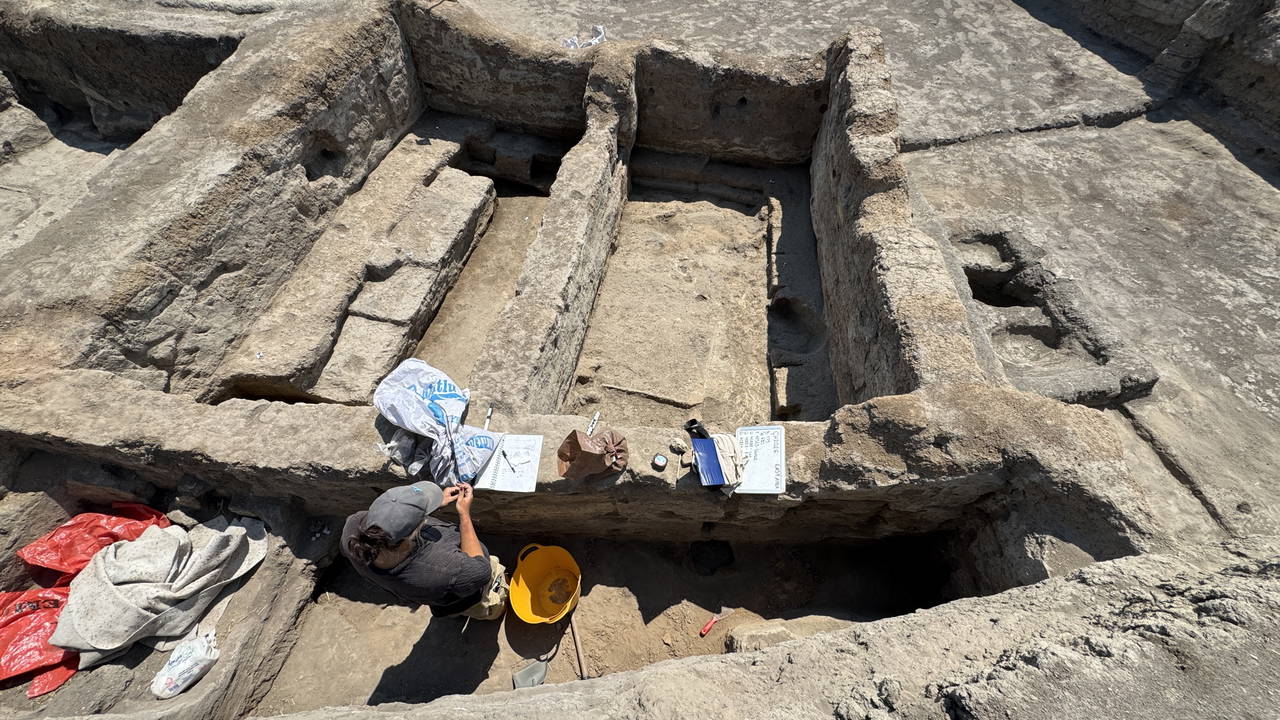 Çatalhöyük kazılarında dikkat çeken keşif: En büyüğü 6 aylık 8 bebek iskeleti bulundu!