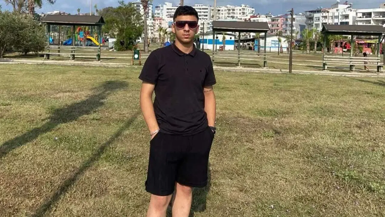 Arkadaşları ile gittiği restoranda öldürüldü!