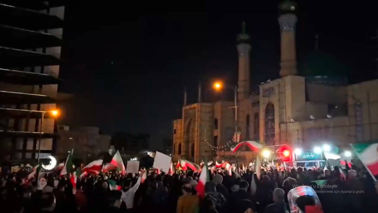 Hamaney’in ölümünün ardından Tahran’da protestolar