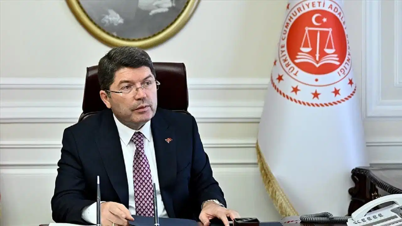 '700 PKK’lıya daha beraat yolu açılıyor' haberine açıklama: Bakan Tunç, hem yalanladı, hem AYM'yi hatırlattı 
