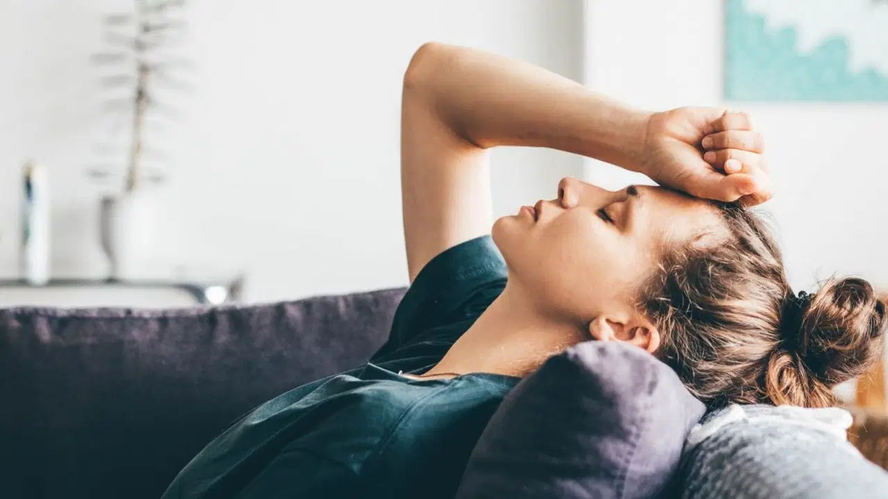 Terapistlere göre mutluluğu sabote eden en tehlikeli 8 alışkanlık