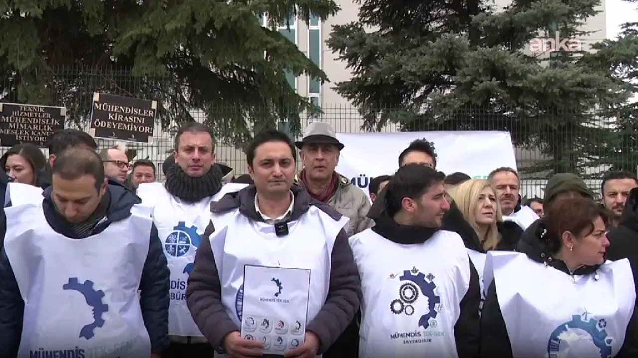 Mühendislerden Çalışma Bakanlığı önünde eylem: 'Her seferinde biz enflasyona eziliyoruz'